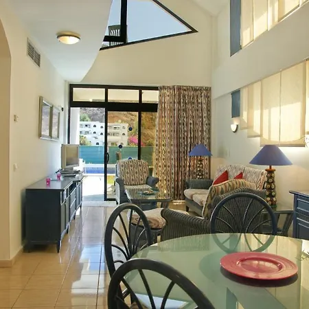 Sunshine Villa *