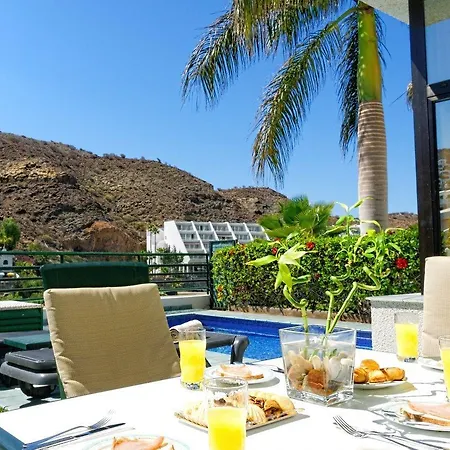 Sunshine Villa *