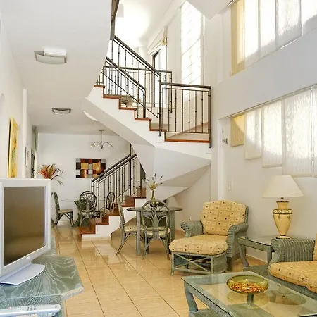 Sunshine Villa *