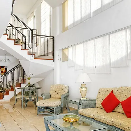 Sunshine Villa *