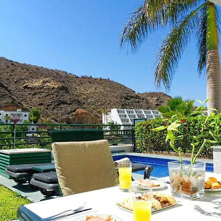 Sunshine Villa *